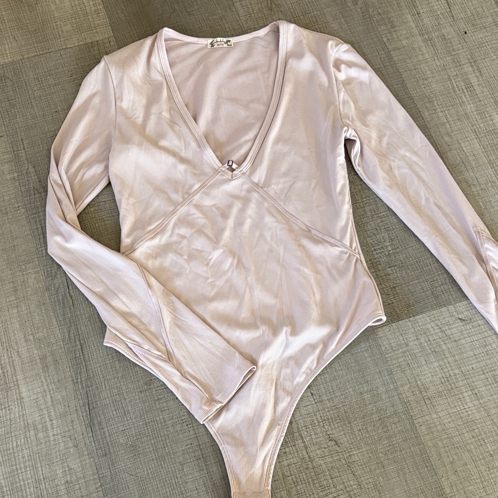 Elegant Pink Long Sleeve Bodysuit
